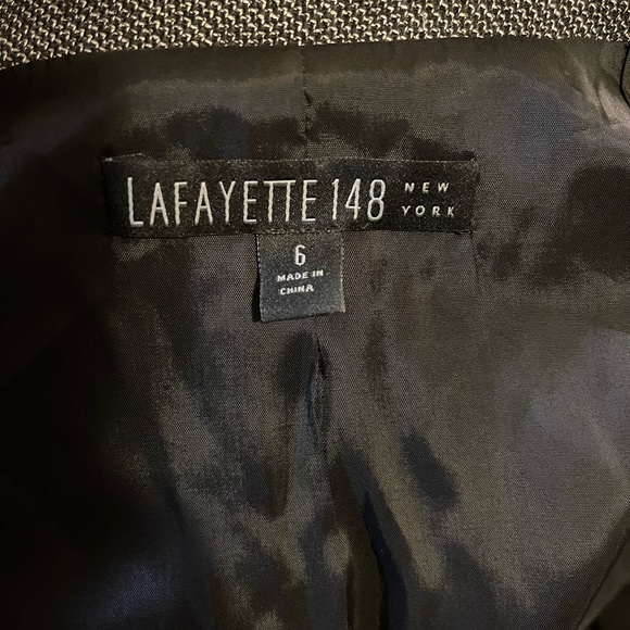 Women’ Lafayette 148 New York Blazer size 6 - Picture 2 of 2